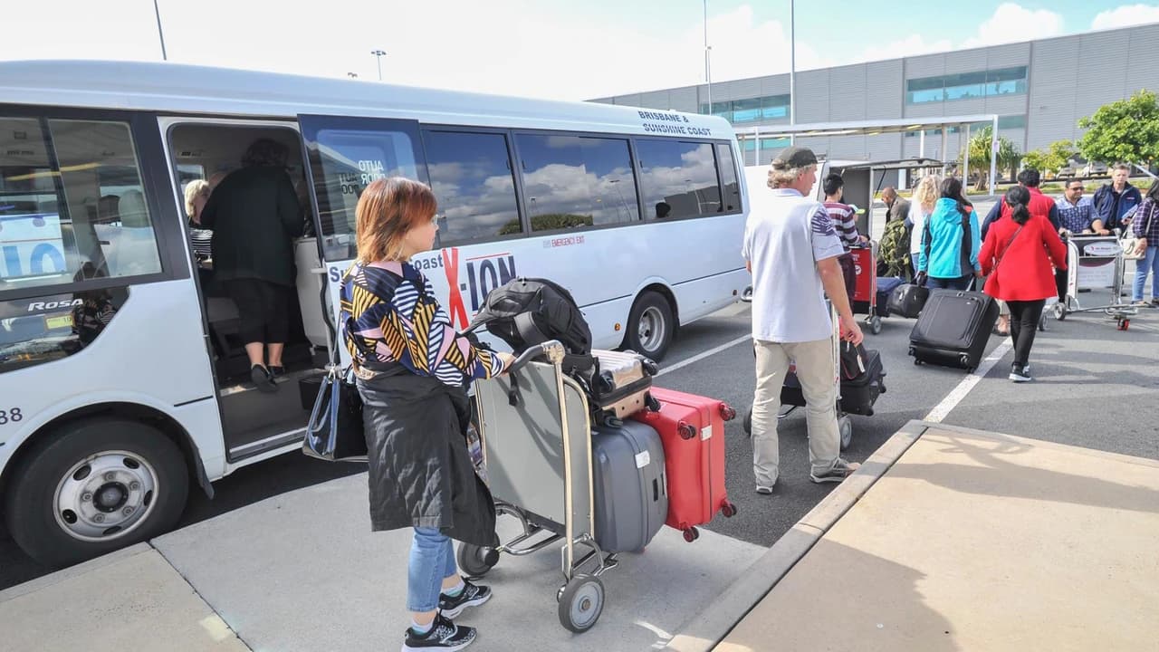 Shared Transfers between Brisbane International Airport and Gold Coast - Photo 3
