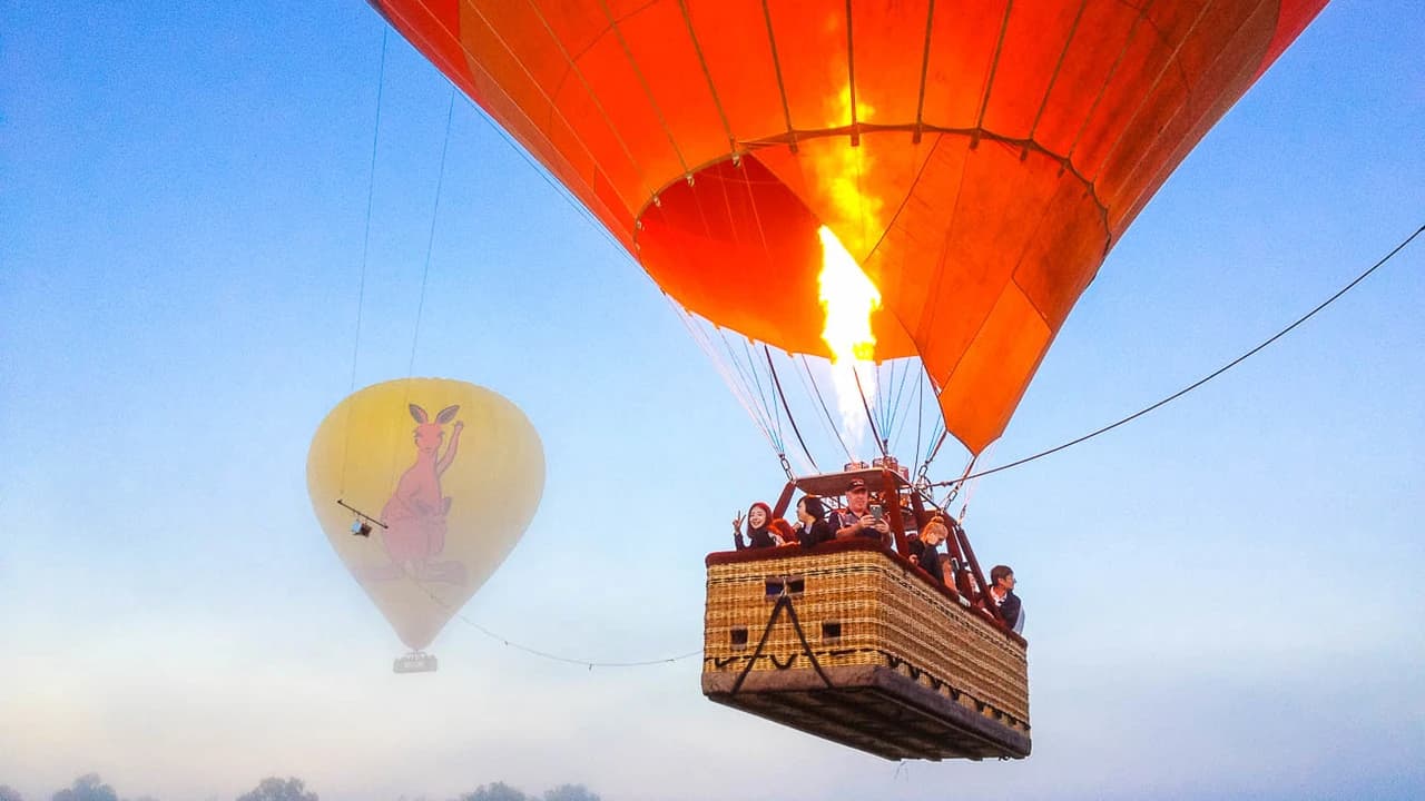 Cairns Hot Air Balloon Flight with Sparkling Wine and Optional Round Trip Transfer