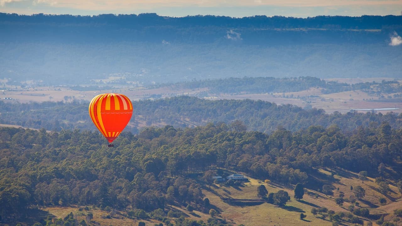 Sunrise Hot Air Balloon Flight over Brisbane with Vineyard Breakfast