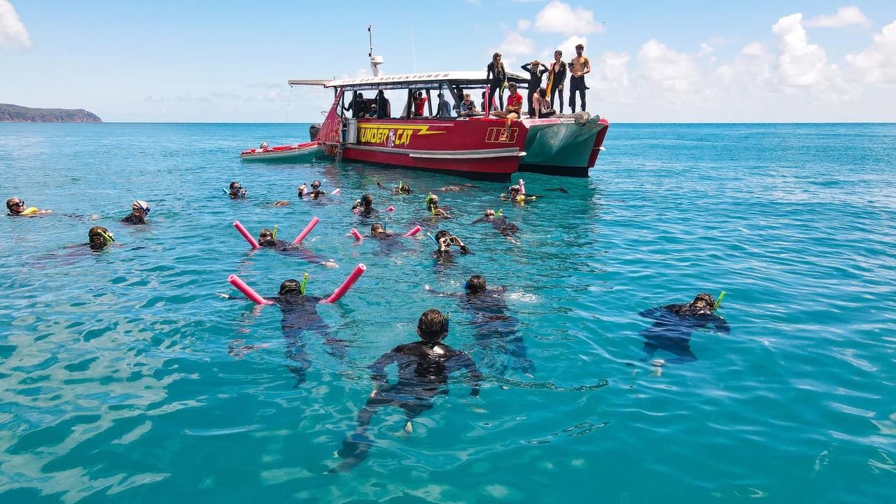 Thundercat Catamaran Whitsundays Islands Tour - Photo 2