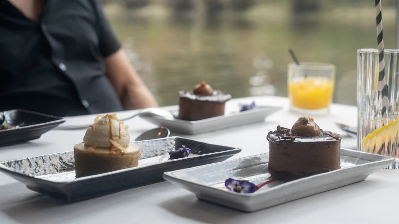 Spirit of Melbourne Lunch Cruise on the Yarra River - Photo 3