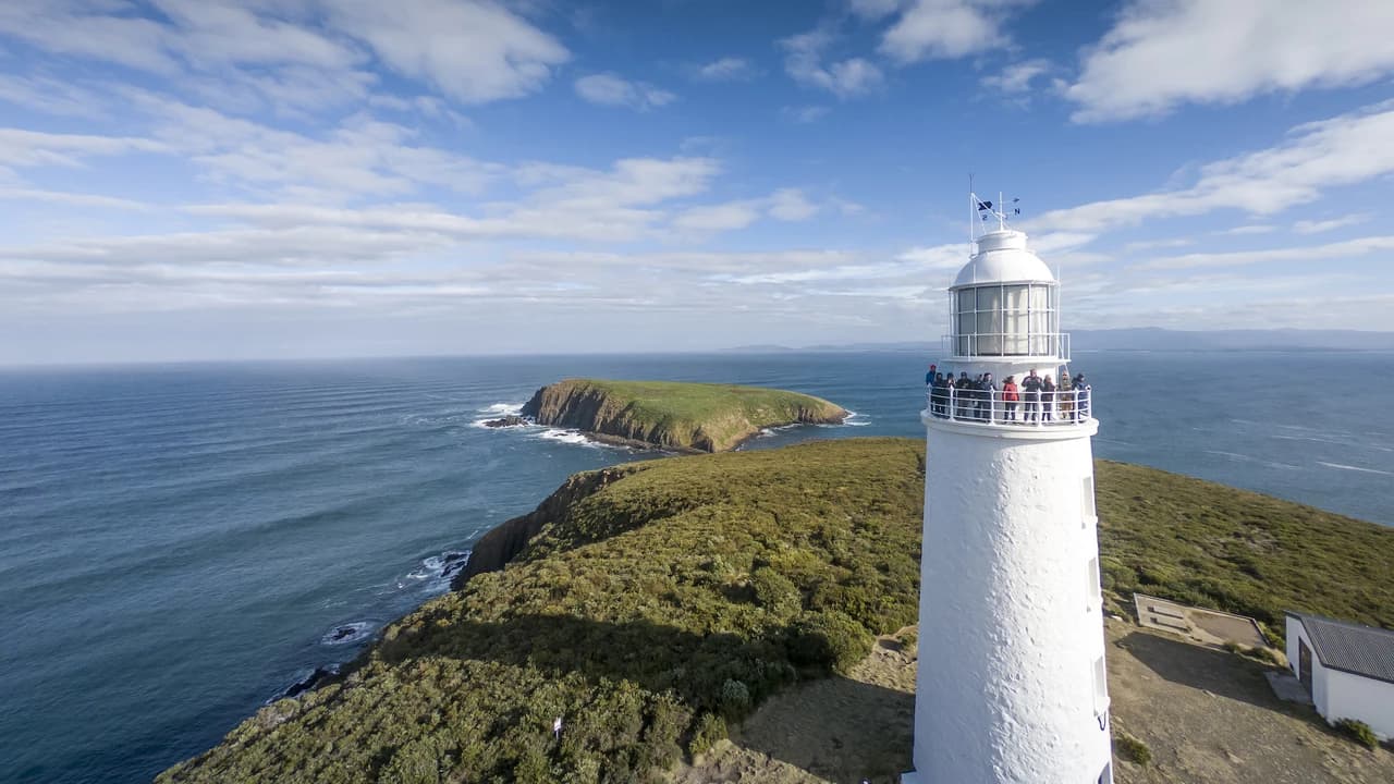 From Hobart | Bruny Island Food, Sightseeing and Lighthouse Tour