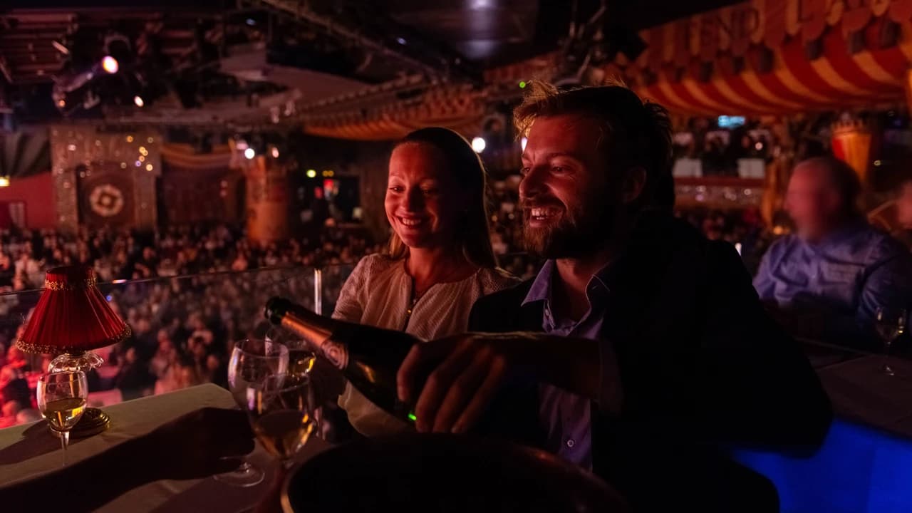 Moulin Rouge Cabaret Show and Paris Bus Tour - image 6