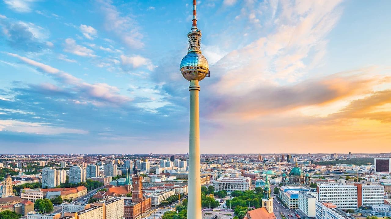 Berlin TV Tower - Photo 2