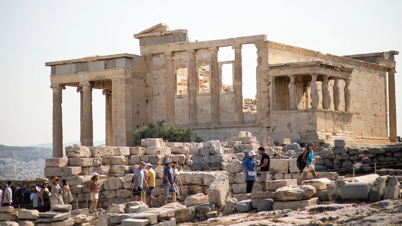 Early Access to the Acropolis and Old Athens Walking Tour - Photo 2