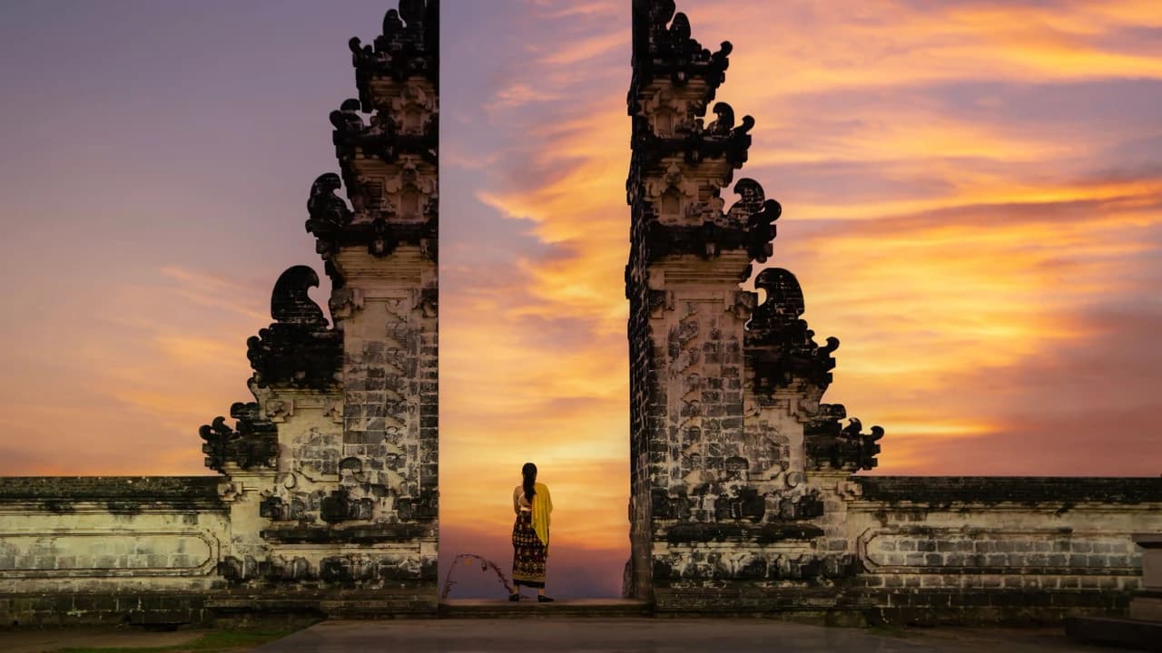 Bali Gate of Heaven, Blue Lagoon Snorkeling or Rafting - Photo 2