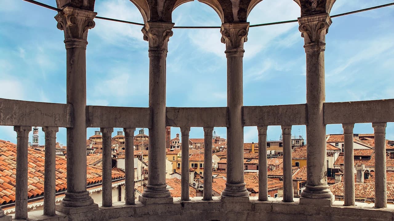 Scala Contarini del Bovolo - Photo 3