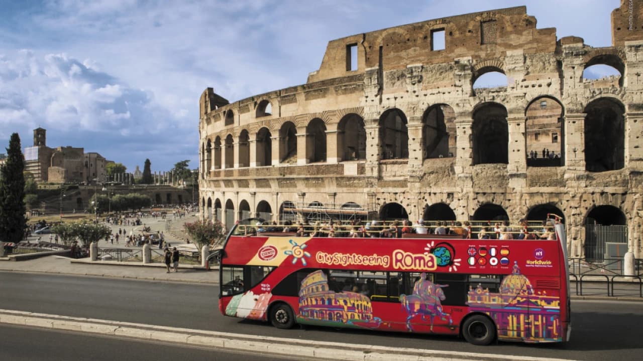 City Sightseeing Rome Hop-on Hop-off Bus Tour with Colosseum, Vatican Museums, and Sistine Chapel