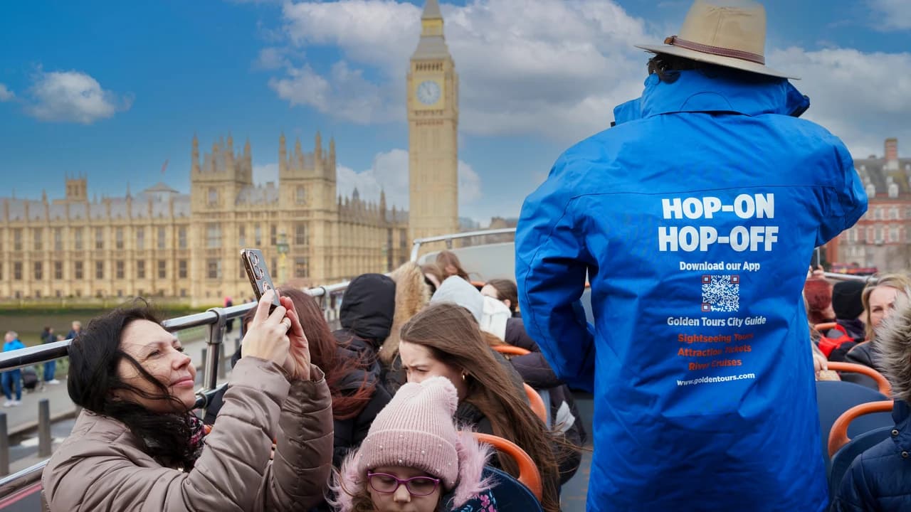 London Open Top Bus Tour with English-speaking Guide - Photo 3