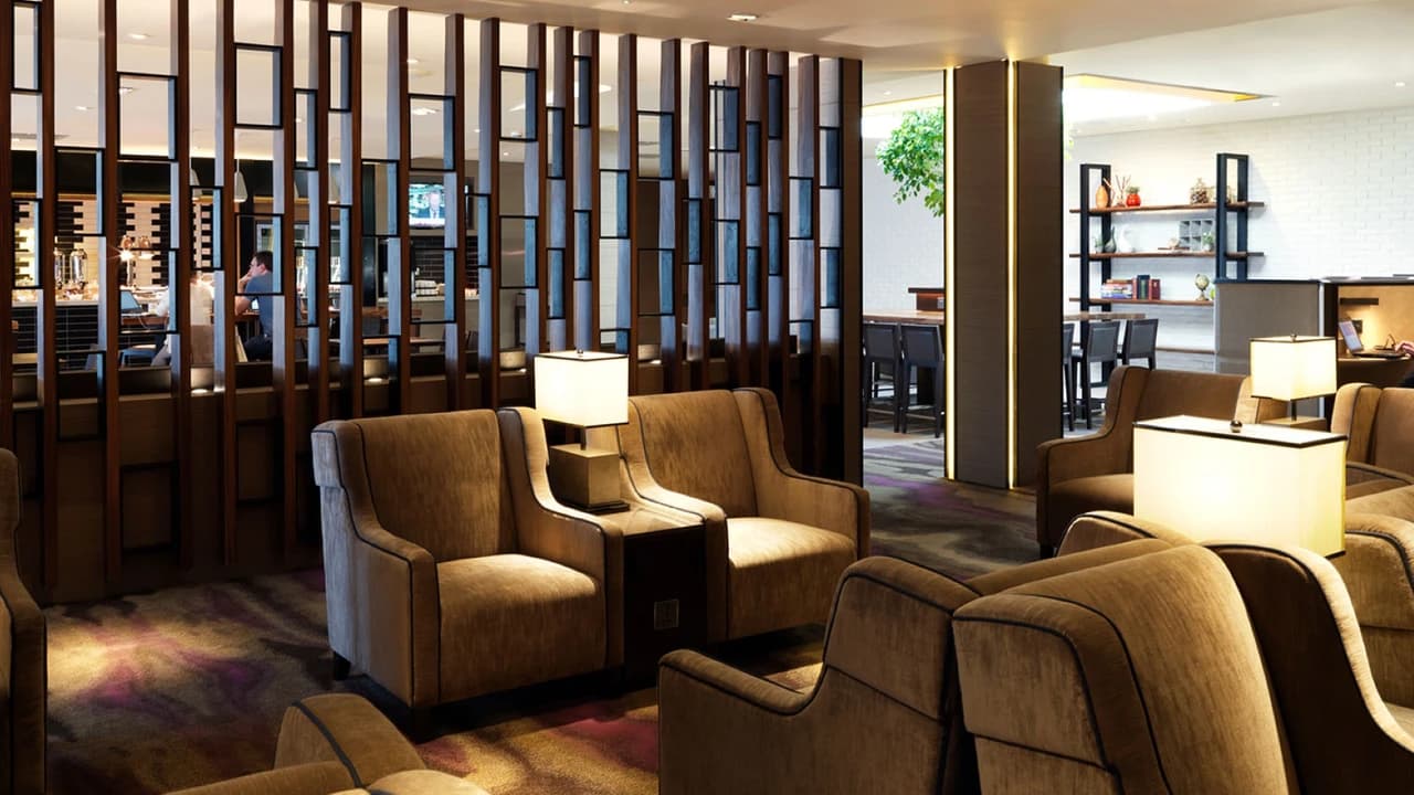 Plaza Premium Lounge - London Heathrow Airport Terminal 4
