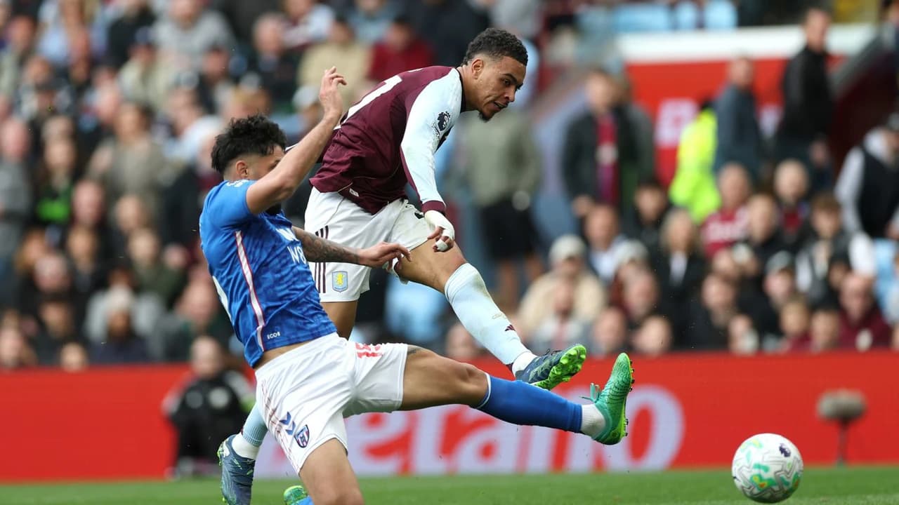 Premier League Football - Aston Villa FC Match Ticket at Villa Park Stadium - Photo 2