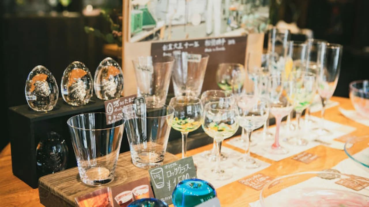 Glass Carving Experience at Tokyo Small Museum of Books About Glass