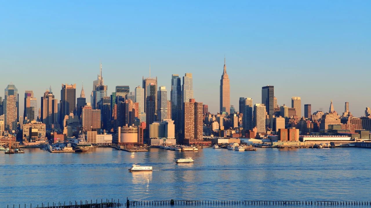 New York Boroughs Tour in Harlem, the Bronx, Queens, and Brooklyn