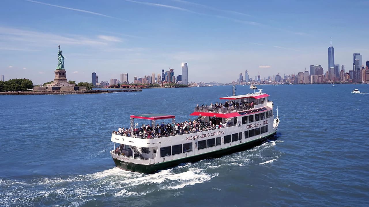 Official Circle Line Cruises, Midtown NYC: Reserved Straight-to-Board Ticket - image 7