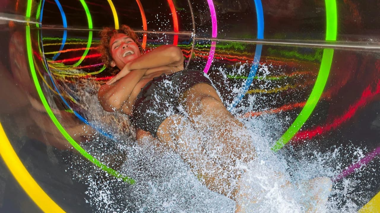 Hawaii: Wet 'n' Wild Ticket + Transportation from Waikiki - Photo 3