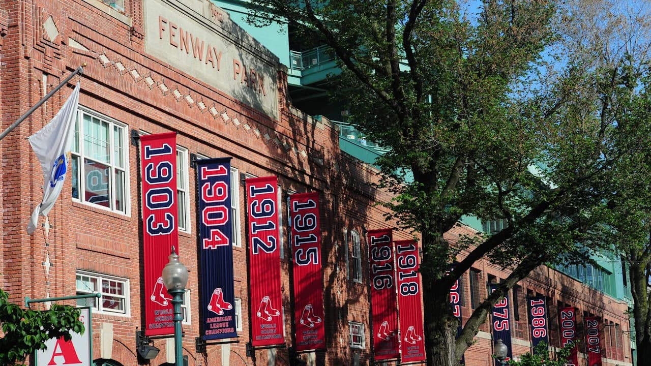 Fenway Park walking tour in Boston