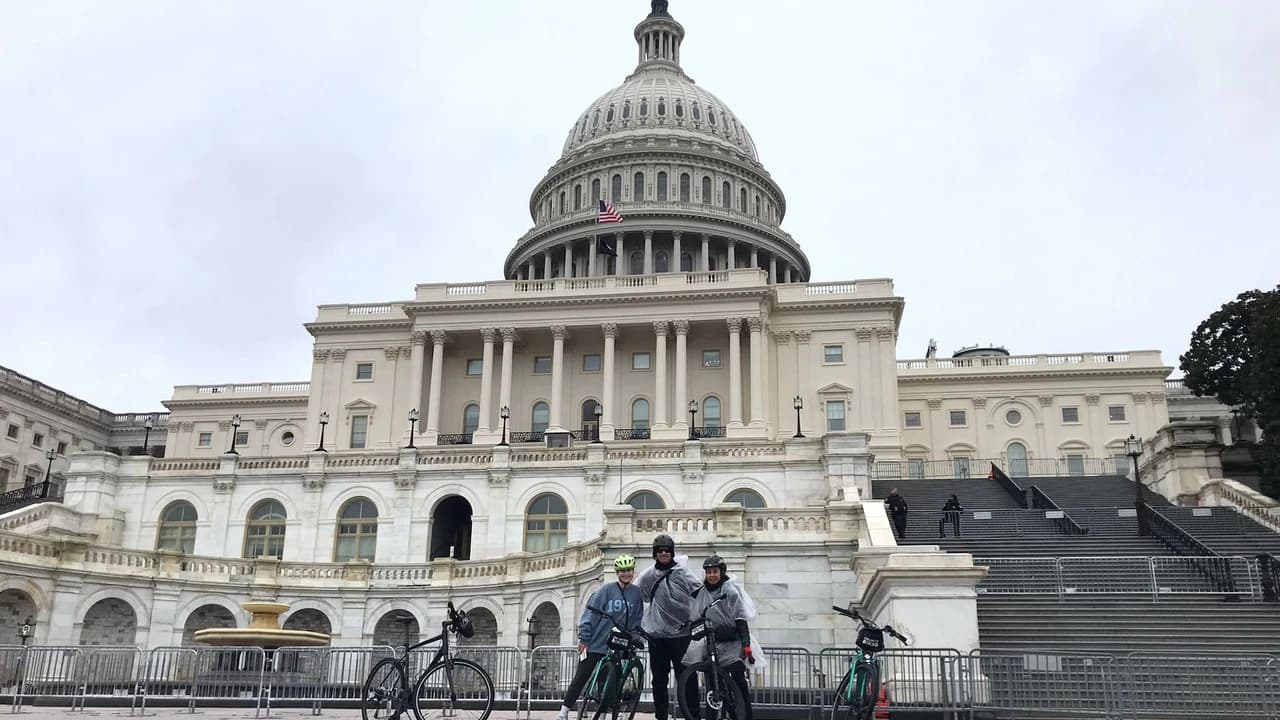 Washington DC Bike Rental at National Mall - Photo 2