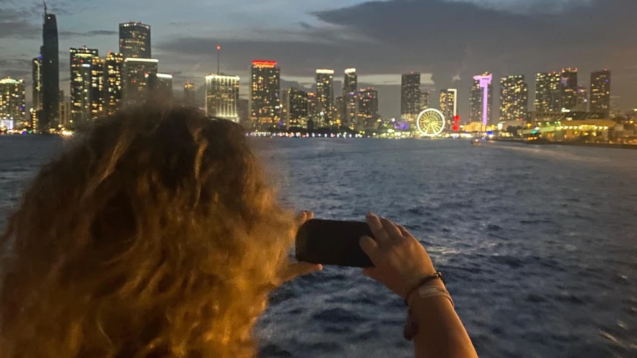 Miami Skyline Cruise of Millionaires’ Homes and Biscayne Bay - image 6