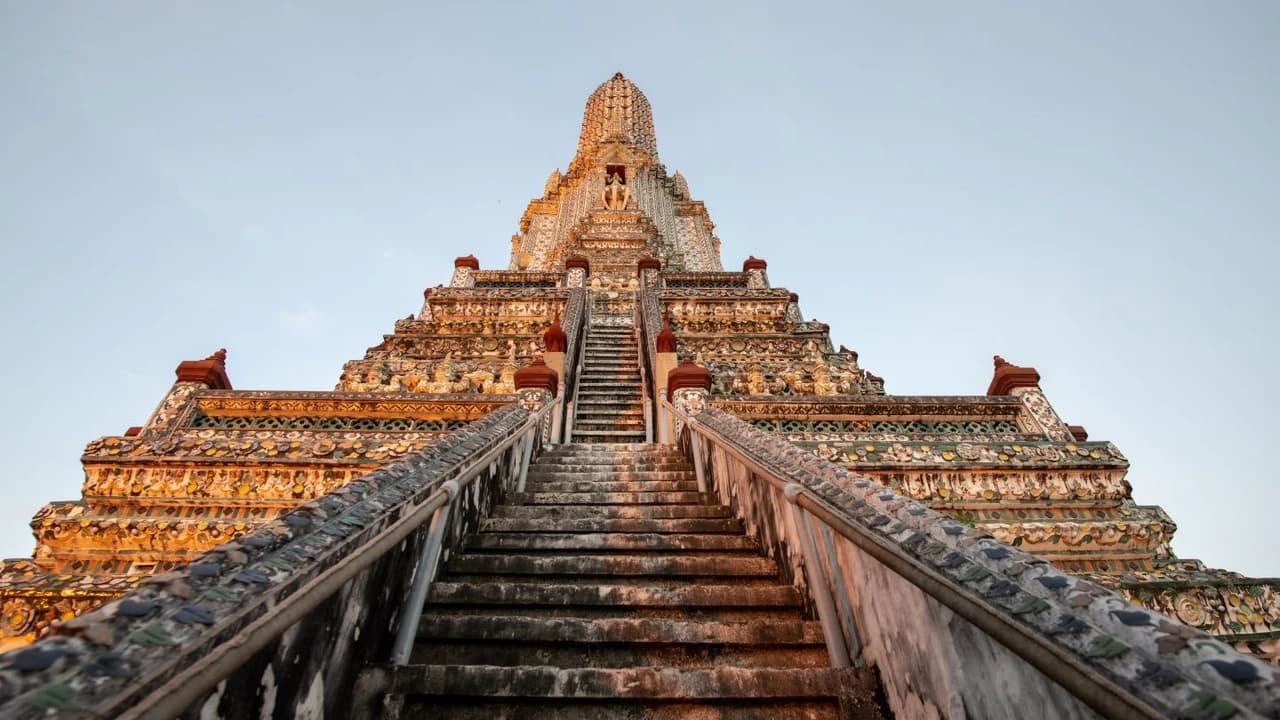 Wat Pho and Wat Arun Walking Tour