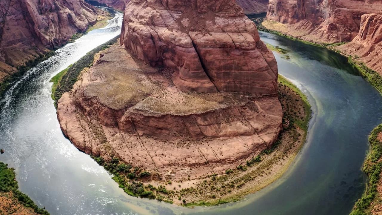 Antelope Canyon X and Horseshoe Bend Tour from Las Vegas