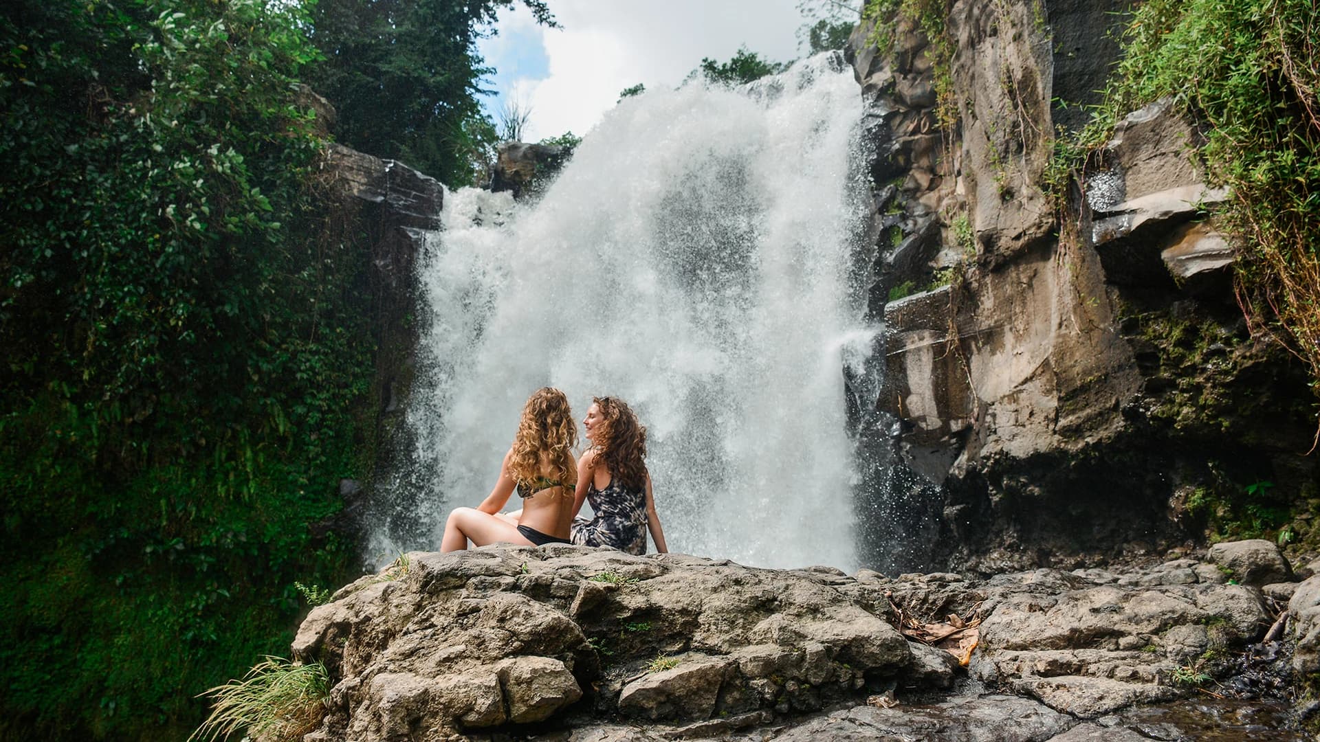 Kuta Tegenungan Waterfall & Tirta Empul Private Tour - image 8