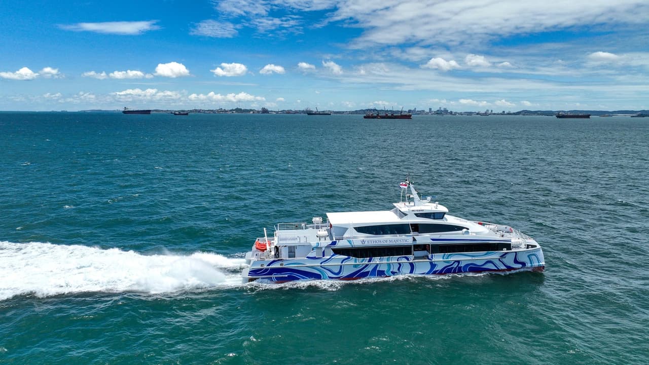 Majestic Fast Ferry Ticket between Singapore and Batam - Photo 5