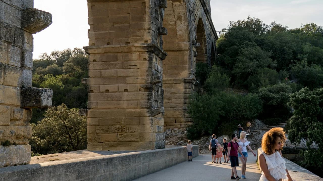 Luberon Guided Tour from Avignon - Photo 2