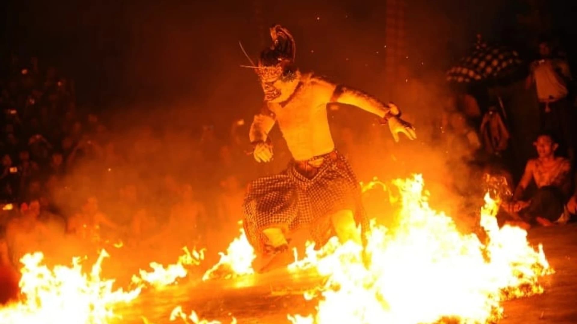 Garuda Wisnu Kencana, Tanah Barak, Uluwatu Sunset and Kecak Dance - image 7