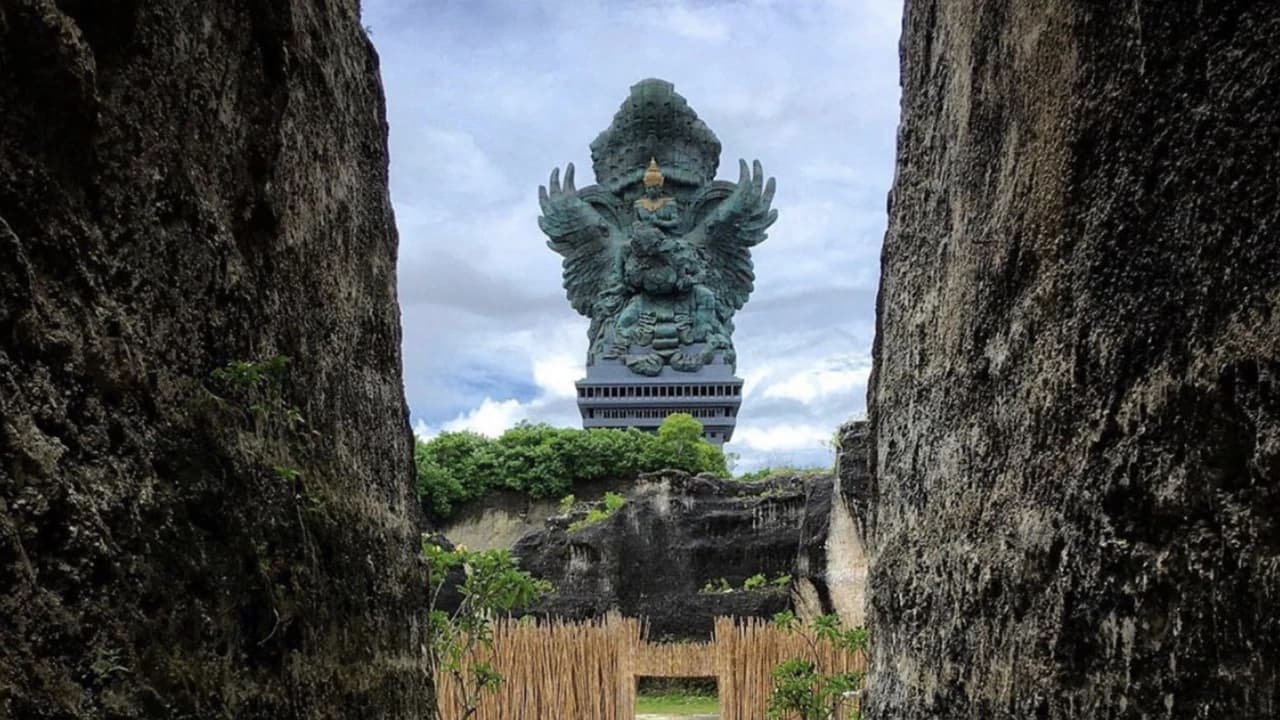 Bali Water Blow & Uluwatu Temple Private Day Tour - Photo 4