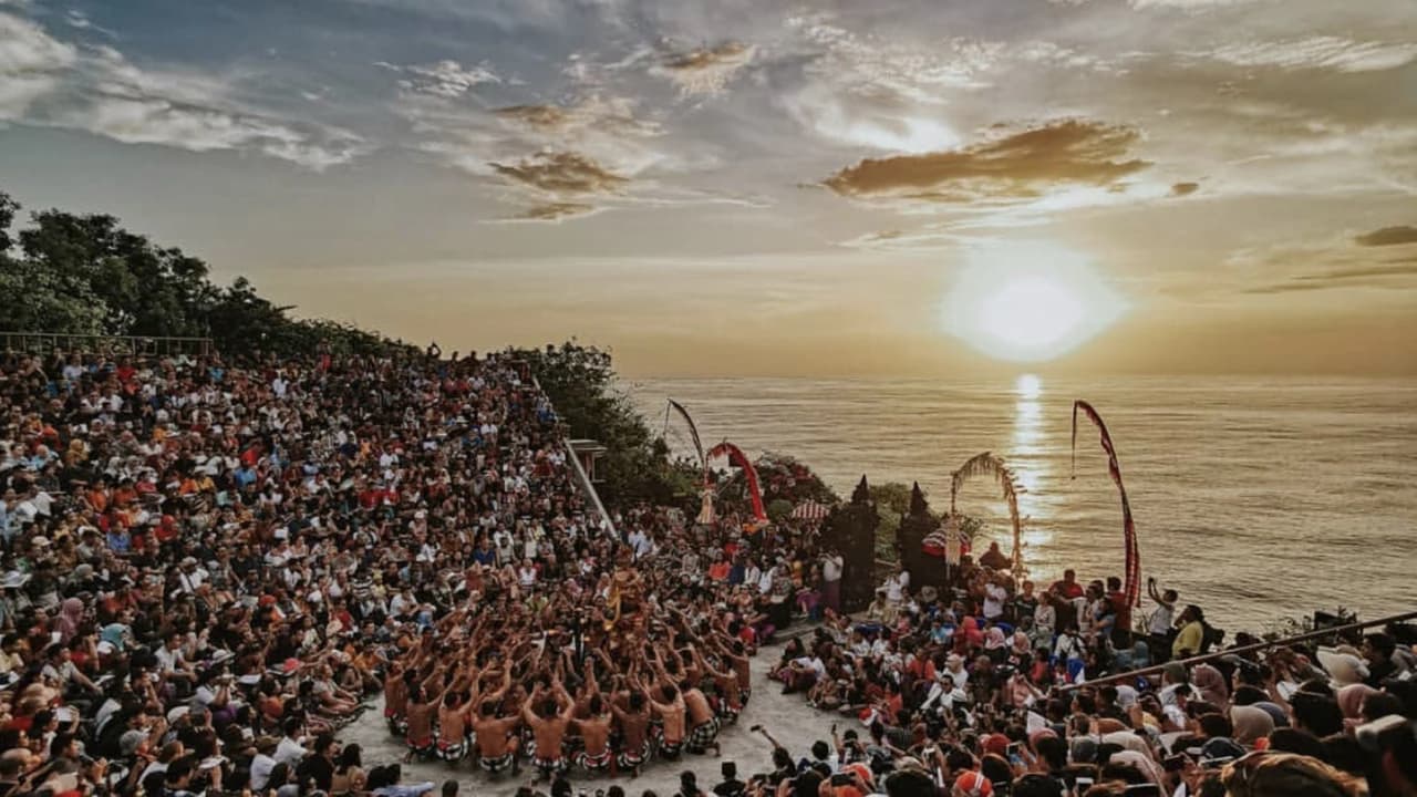 Bali Water Blow & Uluwatu Temple Private Day Tour - image 7