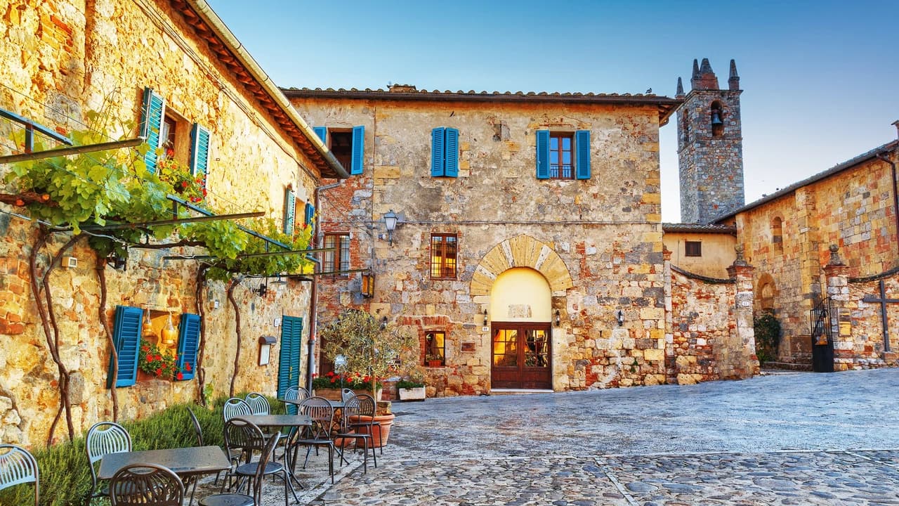 Medieval Tuscany Tour from Florence: Monteriggioni, Montalcino, Pienza - image 6