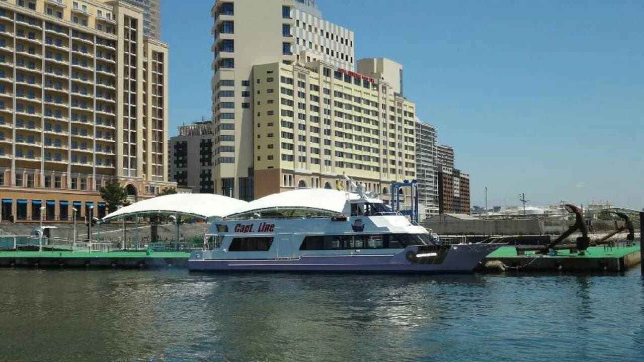 Osaka Captain Line Fast Shuttle Ferry - image 6