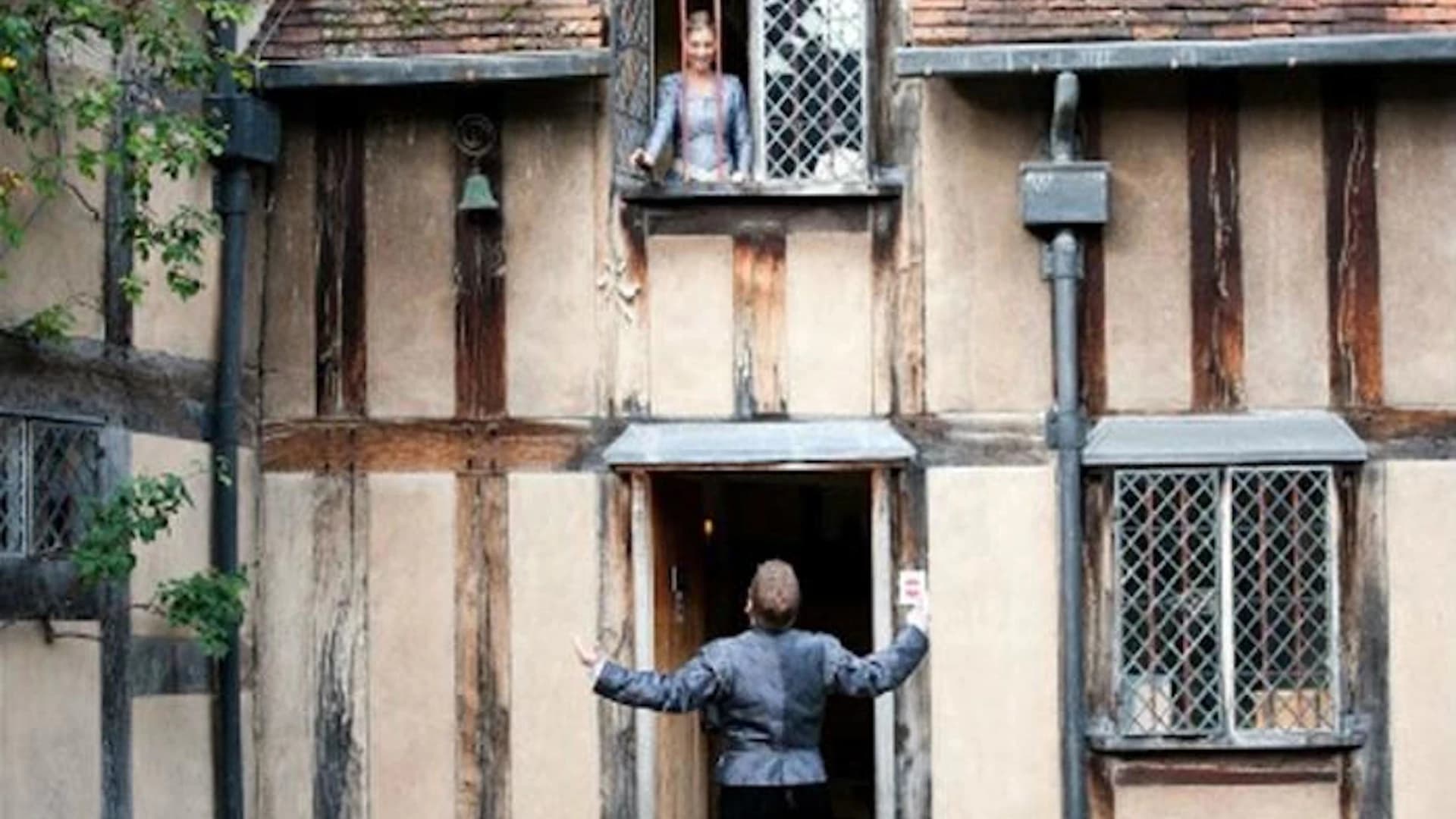 Oxford, Stratford-upon-Avon, Cotswolds, and Warwick Castle Tour from London - image 8
