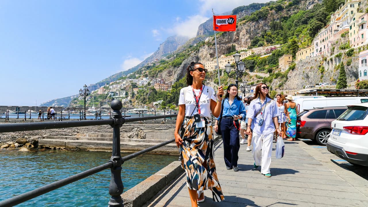 Tour of the Amalfi Coast: Positano, Amalfi & Ravello from Naples