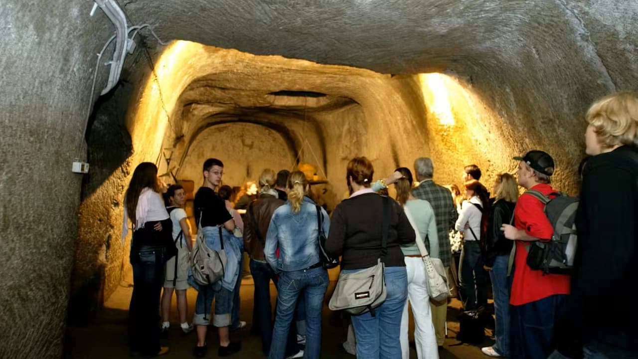 Naples Underground Guided Tour - image 6