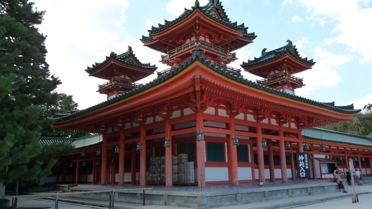 Kyoto Full-Day Tour: Nijo Castle, Kinkaku-ji,  Fushimi Inari Taisha, Kiyomizu-dera Temple - Photo 5