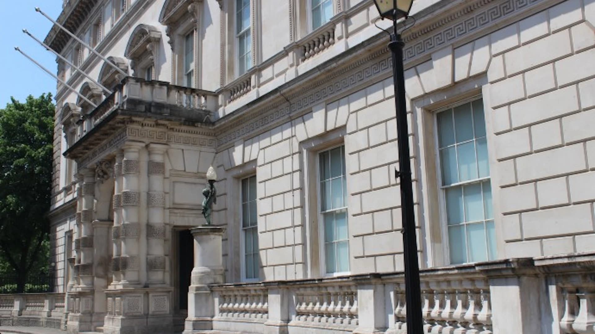 Downton Abbey Walking Tour - image 8