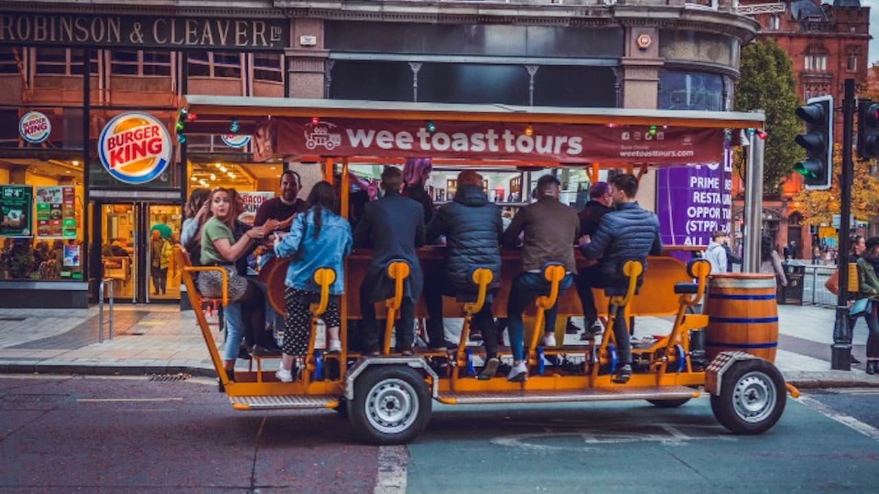 Original Beer and Prosecco London Bike Tour by Wee Toast Tours - Photo 3