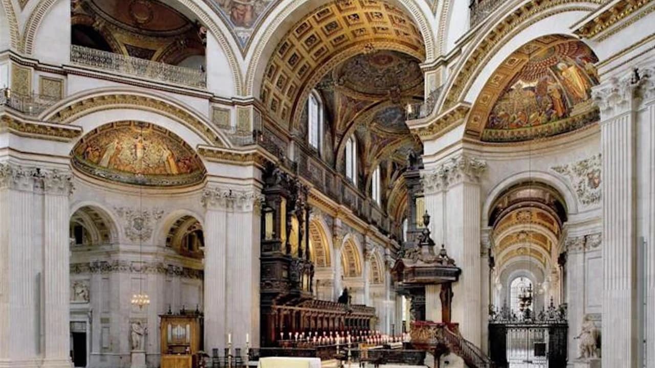 St. Paul's Cathedral, Changing of the Guard, and London Sightseeing Tour