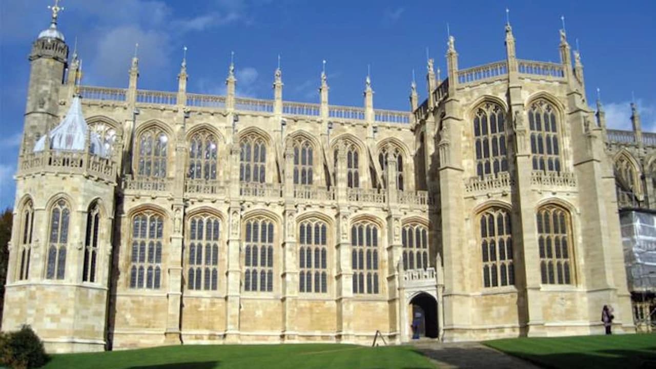 Windsor Castle and Stonehenge Tour from London - Photo 5