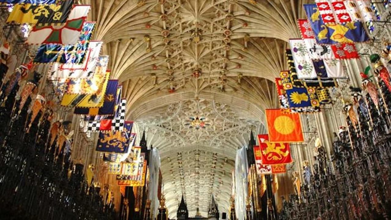 Hampton Court Palace, Windsor Castle, and London Sightseeing Tour - Photo 4