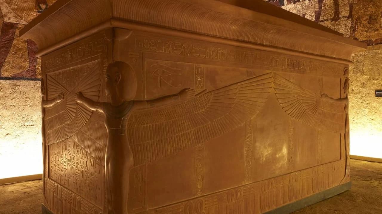 Mystery of Tutankhamen: An Immersive Ancient Egyptian Exhibition - image 6