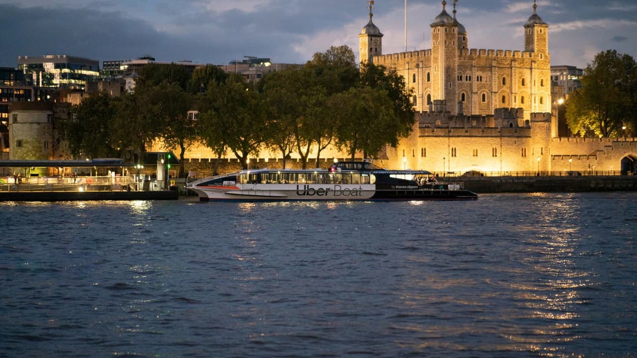Illuminated River - Thames Uber Boat Night Cruise - image 7