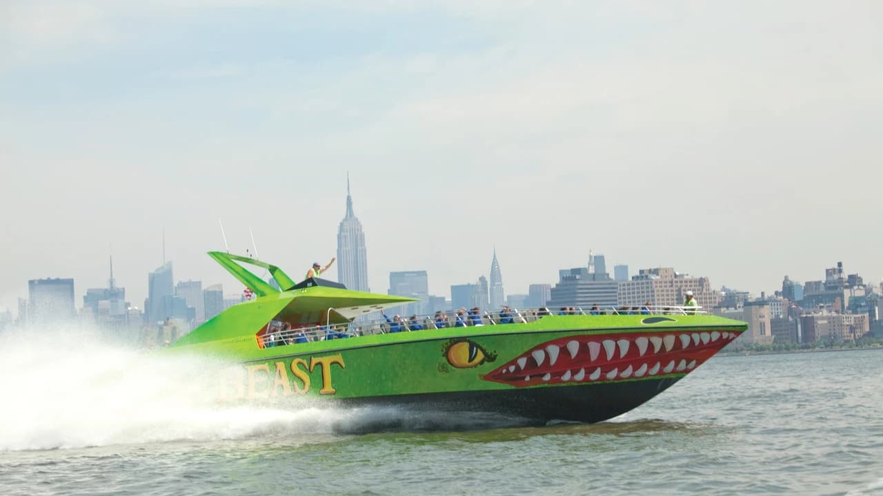 The Beast Speedboat Ride to Statue of Liberty by Circle Line: Reserved Straight-to-Board Ticket - image 8