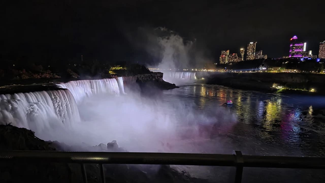 Niagara Falls USA Sightseeing Tour + All-Inclusive Meal - image 8