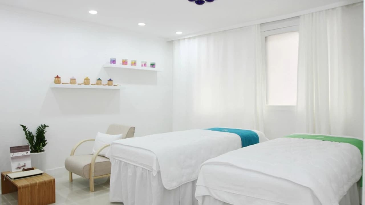 Cheongdam Marzia Clinic Healing Spa - Photo 2