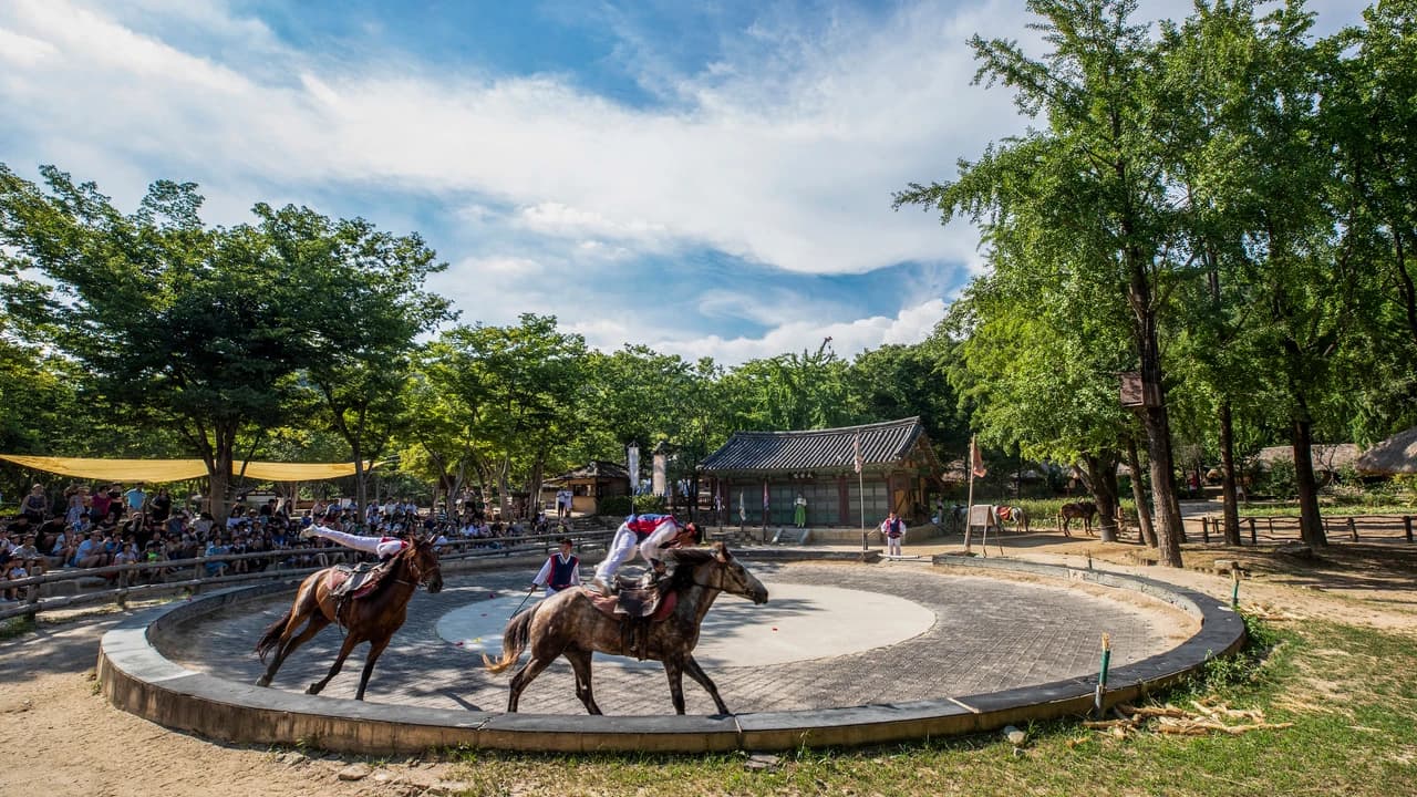Korean Folk Village and Suwon Hwaseong Fortress Full-Day Tour from Seoul
