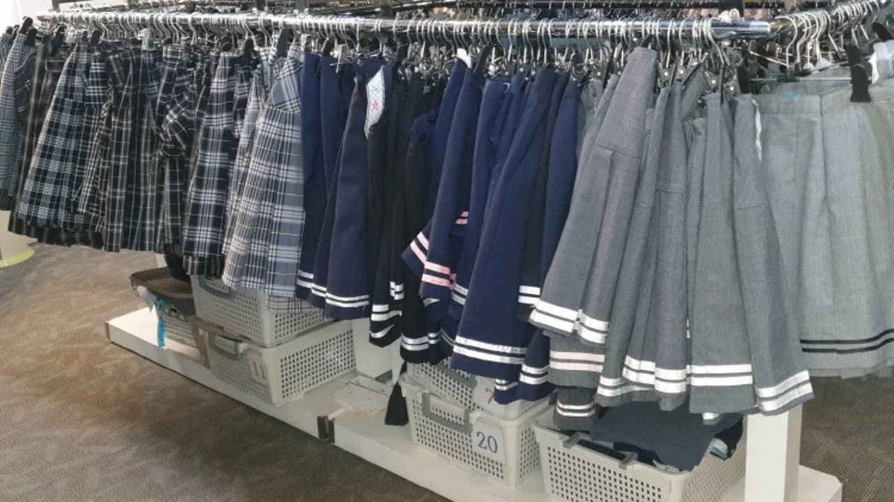 Korean School Uniform Rental near Lotte World - Photo 3