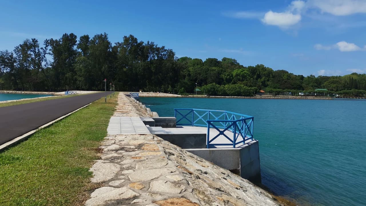 Singapore Island Cruise - St. John's Island, Lazarus Island, and Kusu Island by Ferry