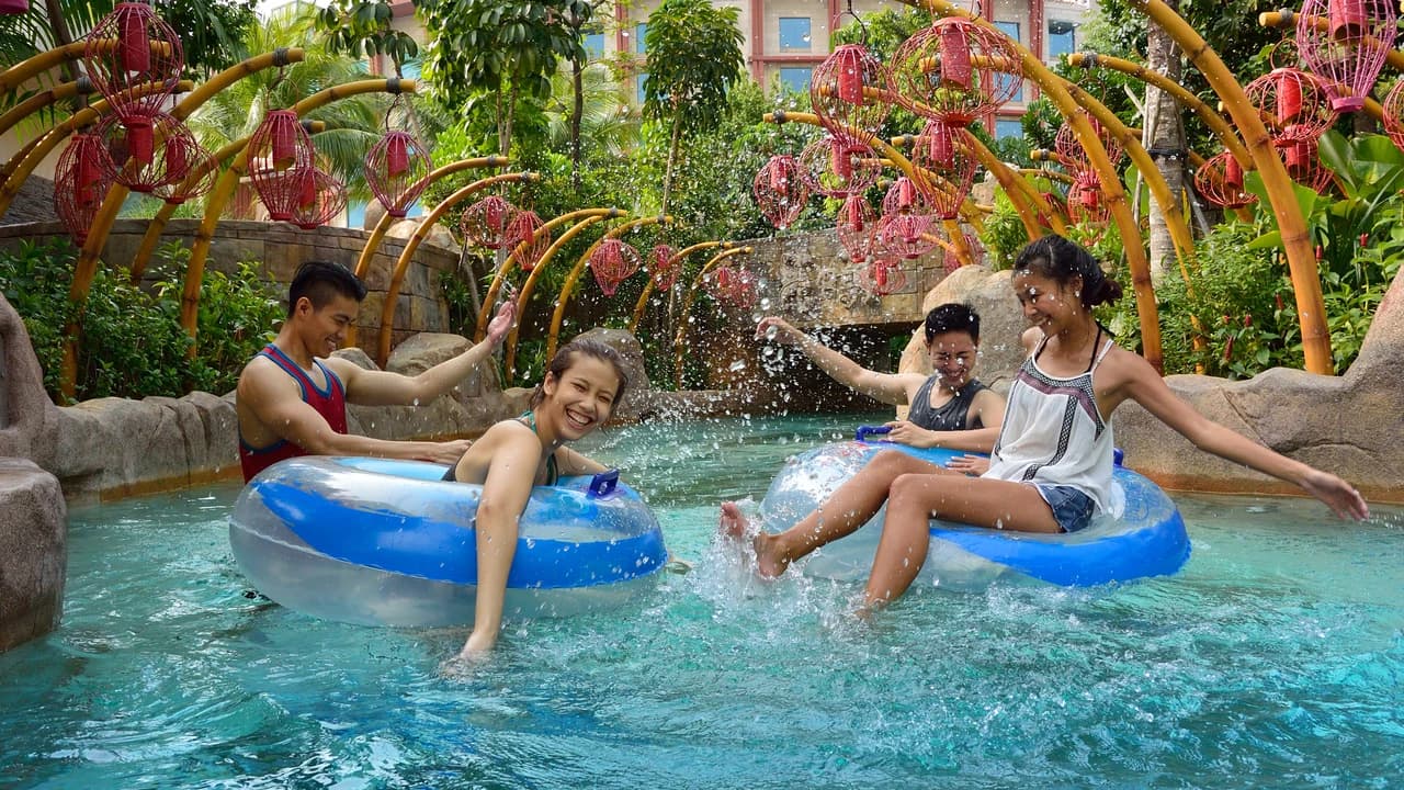 Adventure Cove Waterpark Ticket - Photo 3